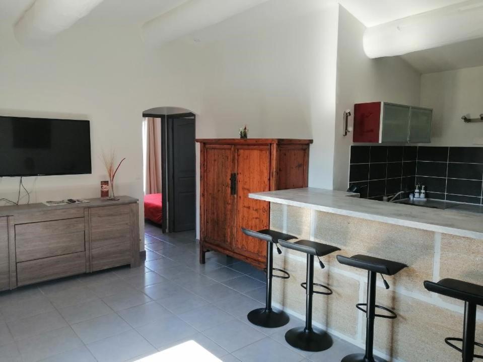 Mas La Farelle Gite, Fitness & Salle De Jeux Gratuite & Spa En Supplement Nimes Exterior foto